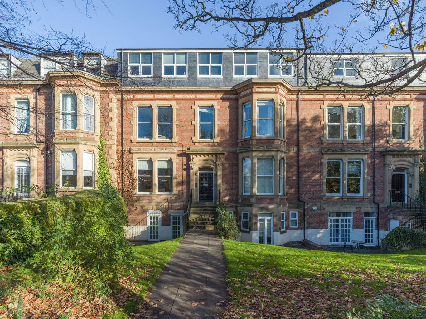 Four bedroom student HMO available for sale - Offers Over £295,000