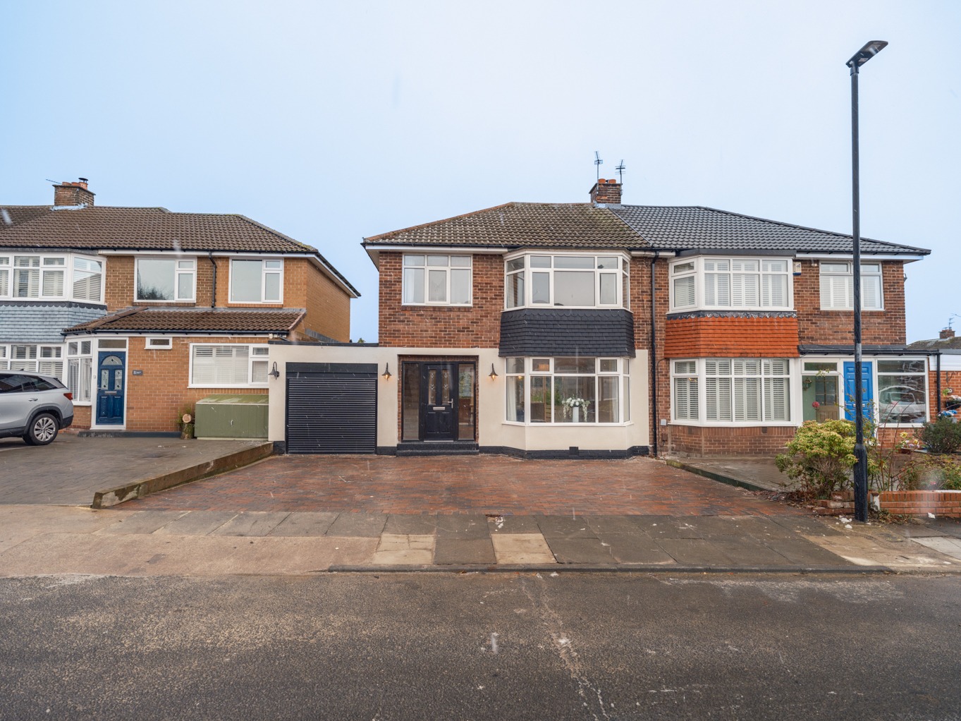 This beautifully renovated three bedroom semi-detached home is for sale with no chain!