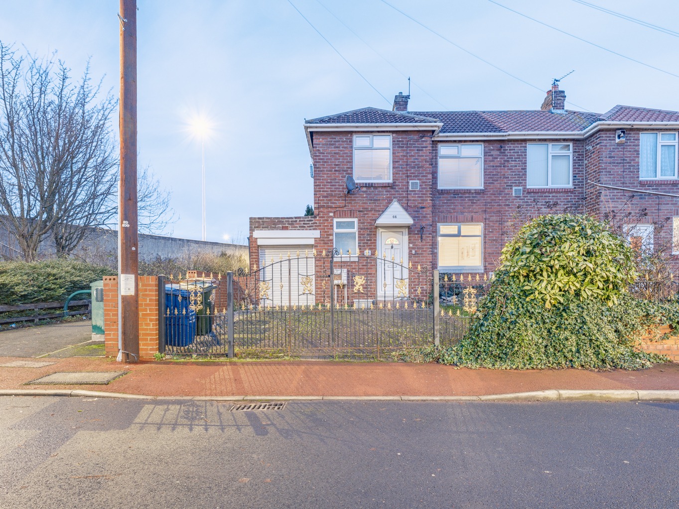 Charming 2-Bed Semi-Detached Home in Newcastle, No Upper Chain!