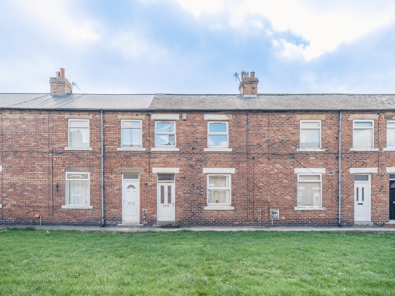 Terraced House in Edwin Street, Newcastle Upon Tyne, No Upper Chain