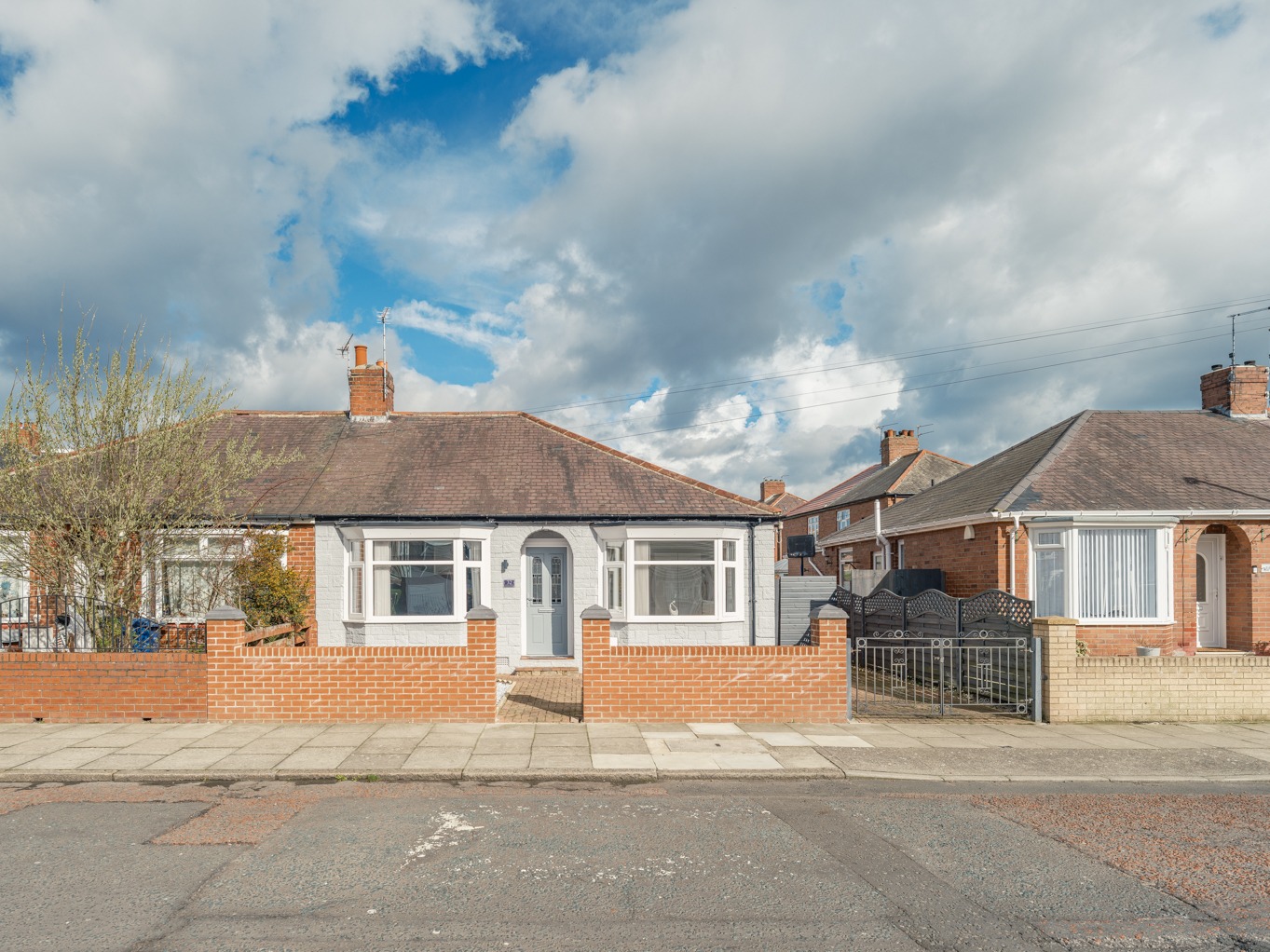 Superb Two Double Bedroom Bungalow, Logan Road, Newcastle Upon Tyne