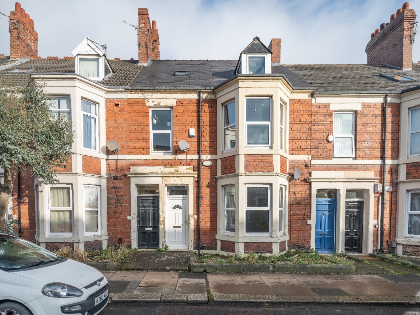 2-Bed Ground Floor Flat with Parking in Jesmond