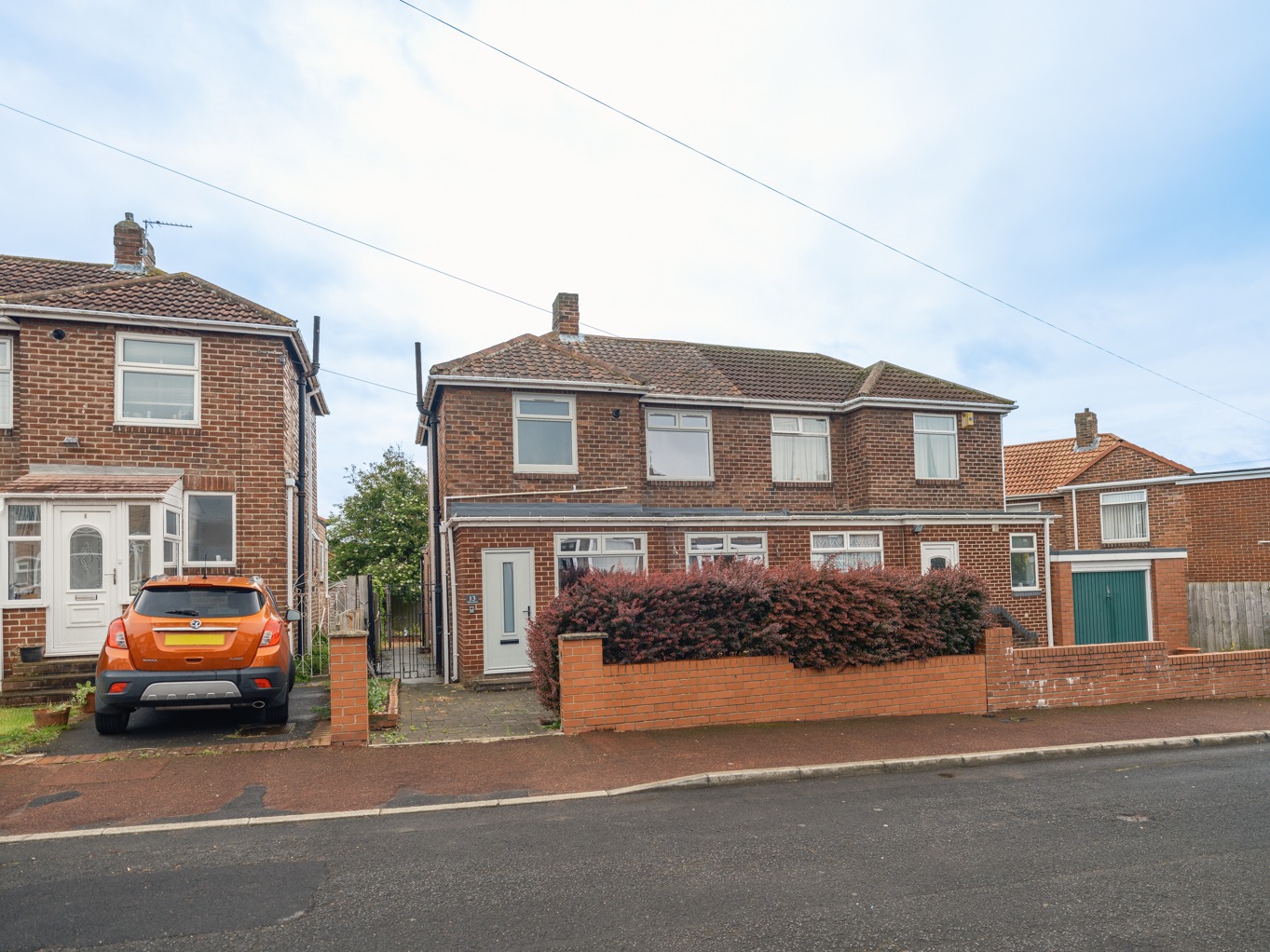 Stunning 3-Bed Semi-Detached Home, Fully Refurbished, No Chain!