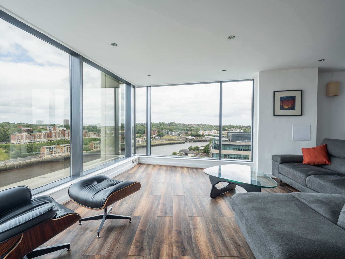 Luxury 3 Bed Penthouse with Private Balconies and Secure Gated Parking in Baltic Quay, Gateshead