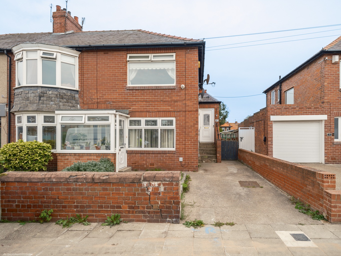 Charming 2-Bed Upper Flat with Private Garden, Seaton Sluice