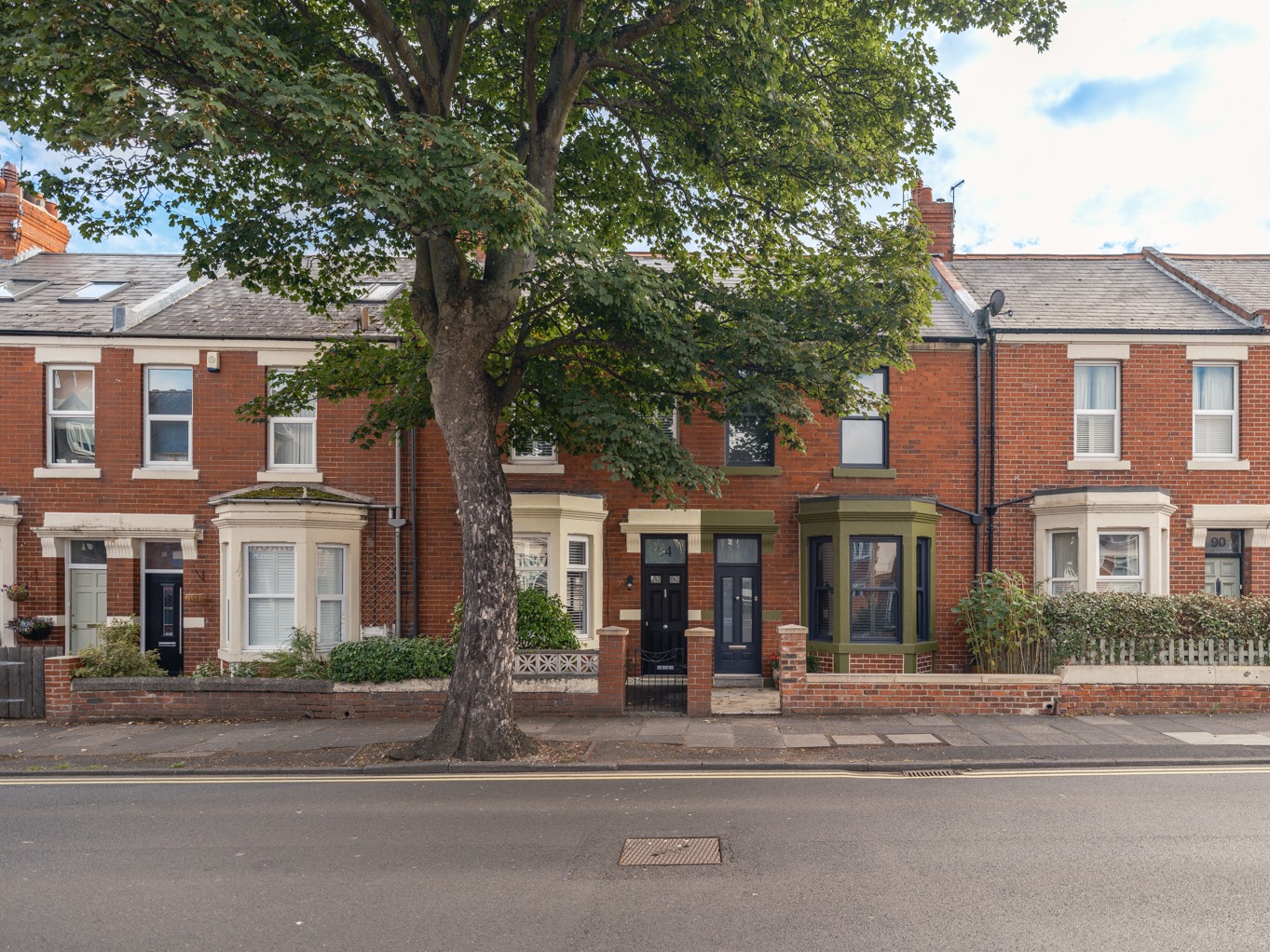 Beautifully finished three bedroom mid terrace in the heart of Whitley Bay