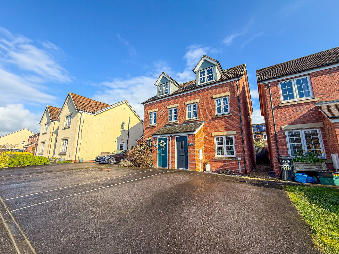 Hardys Road, Bathpool, Taunton. NO CHAIN.