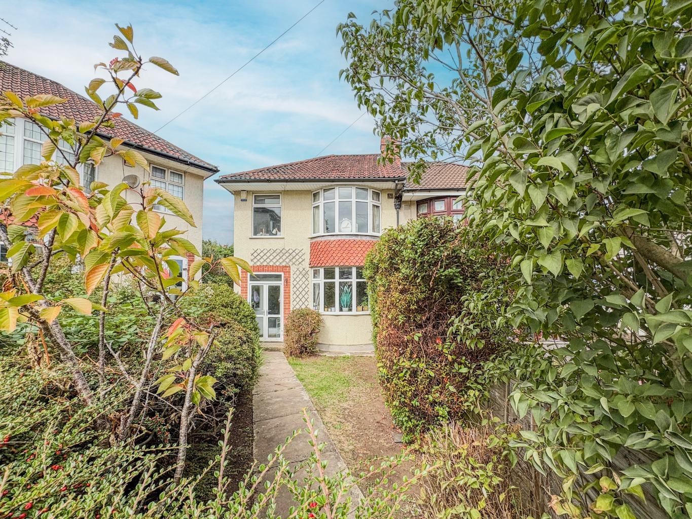 Charming 3-Bed Corner Plot Home in Sought-After BS4, Bristol