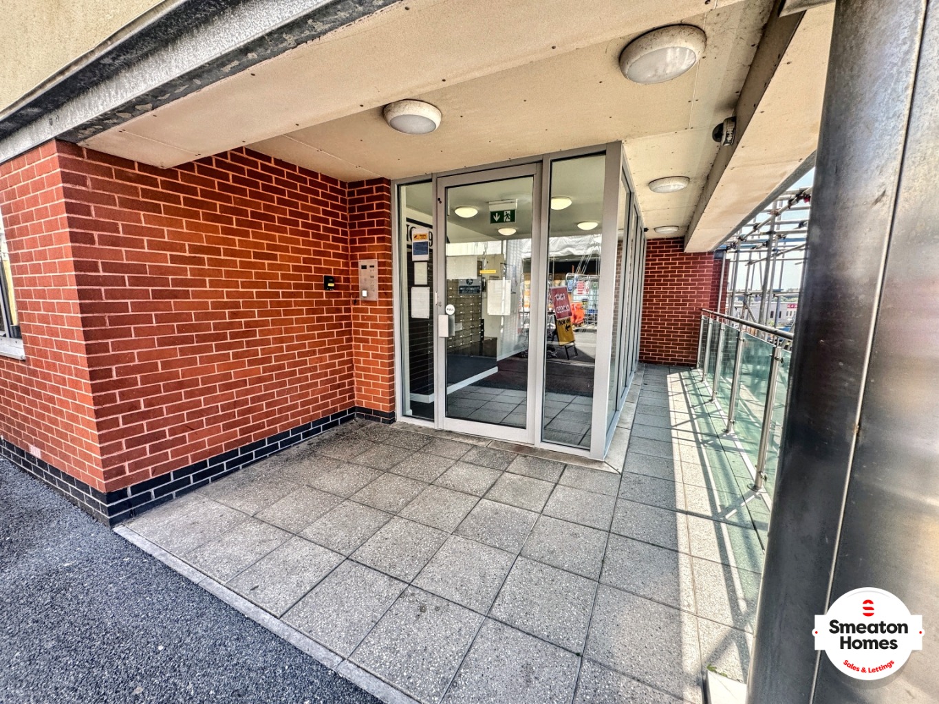 Studio Apartment in Mayfair House with Juliet Balcony, Plymouth
