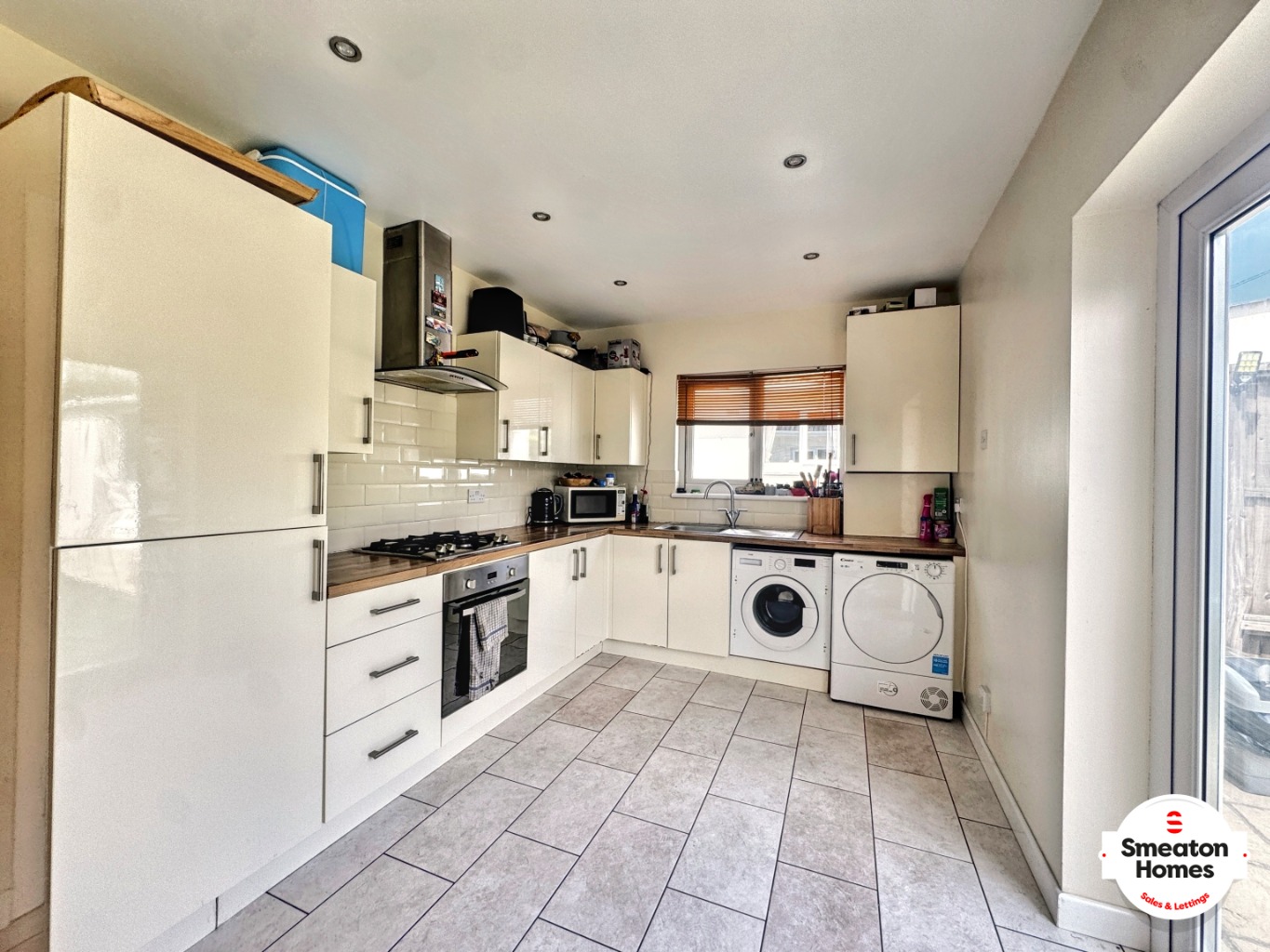 Spacious 2-Bedroom Semi-Detached Bungalow in Eggbuckland with Garage and Garden