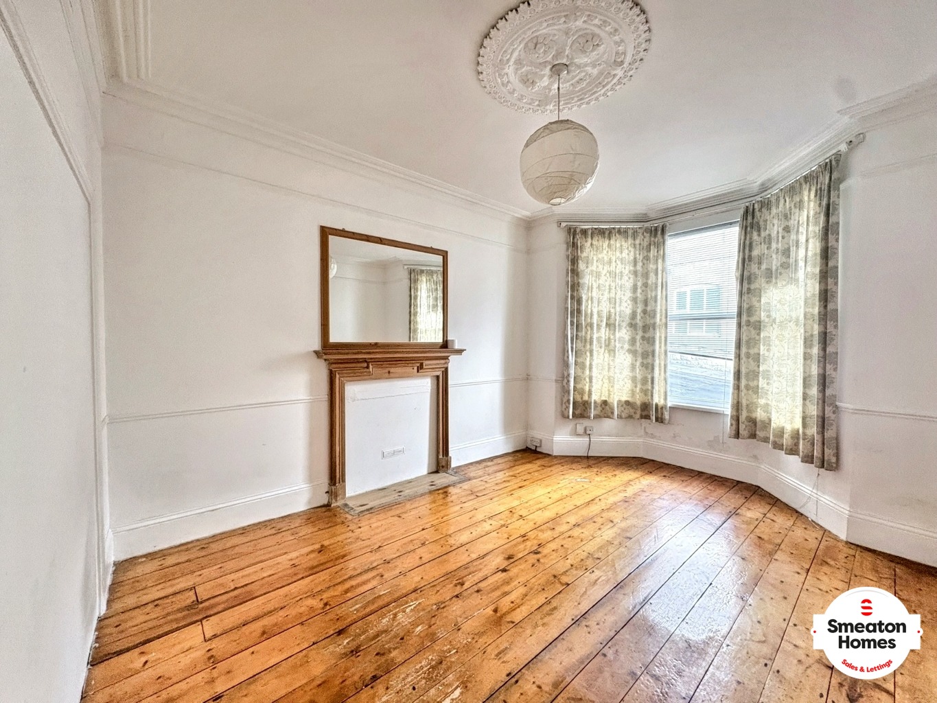 Spacious 3-Bed Victorian House in St Judes, Plymouth - Available Now!
