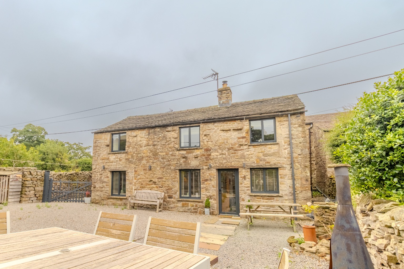 A Charming 3-Bedroom Dales Cottage in Burtersett
