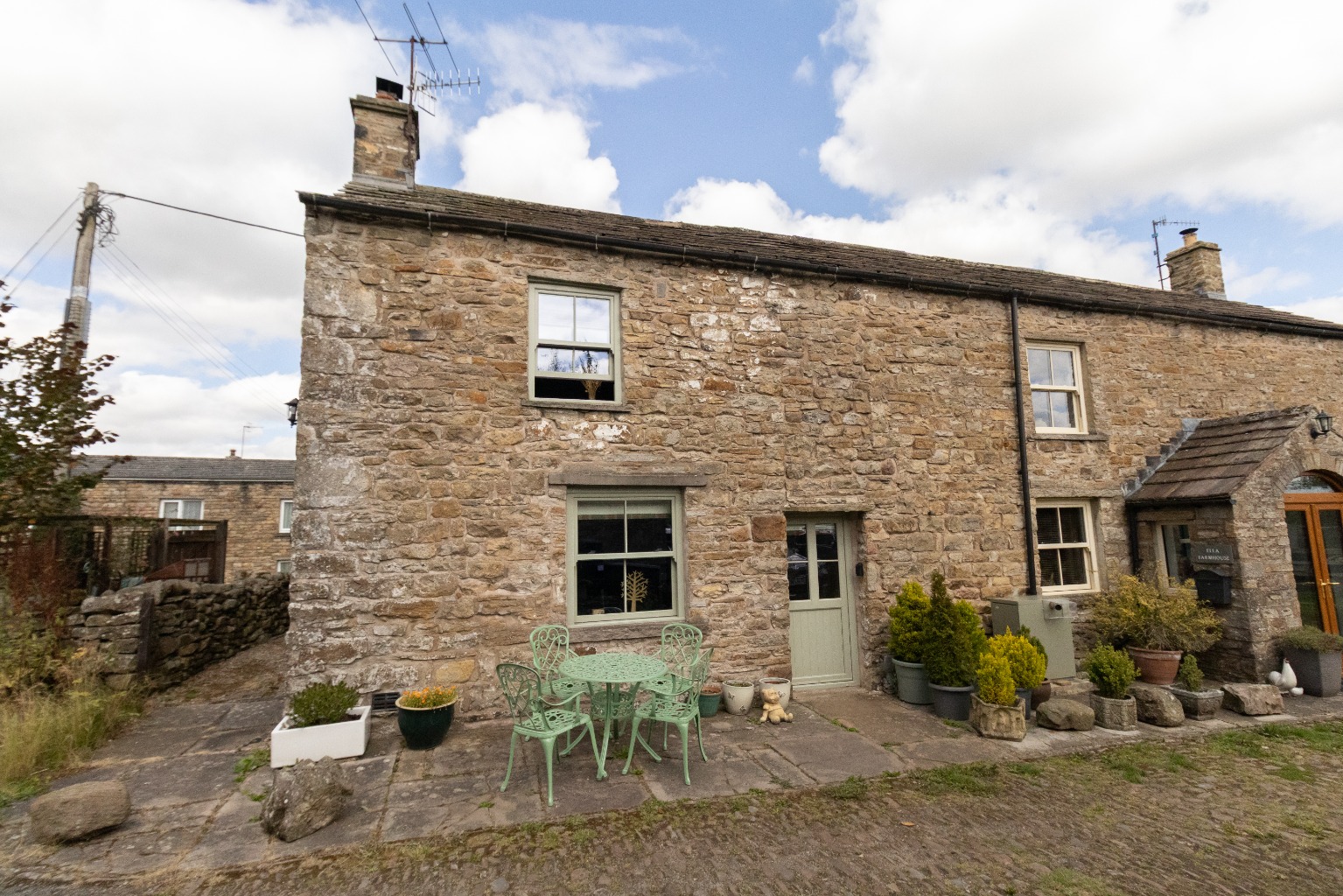 A Picturesque Yorkshire Dales Retreat in the Heart of Appersett