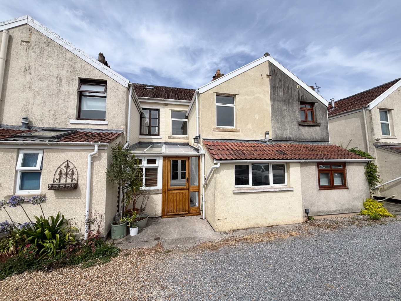 Maynard Terrace, Clutton