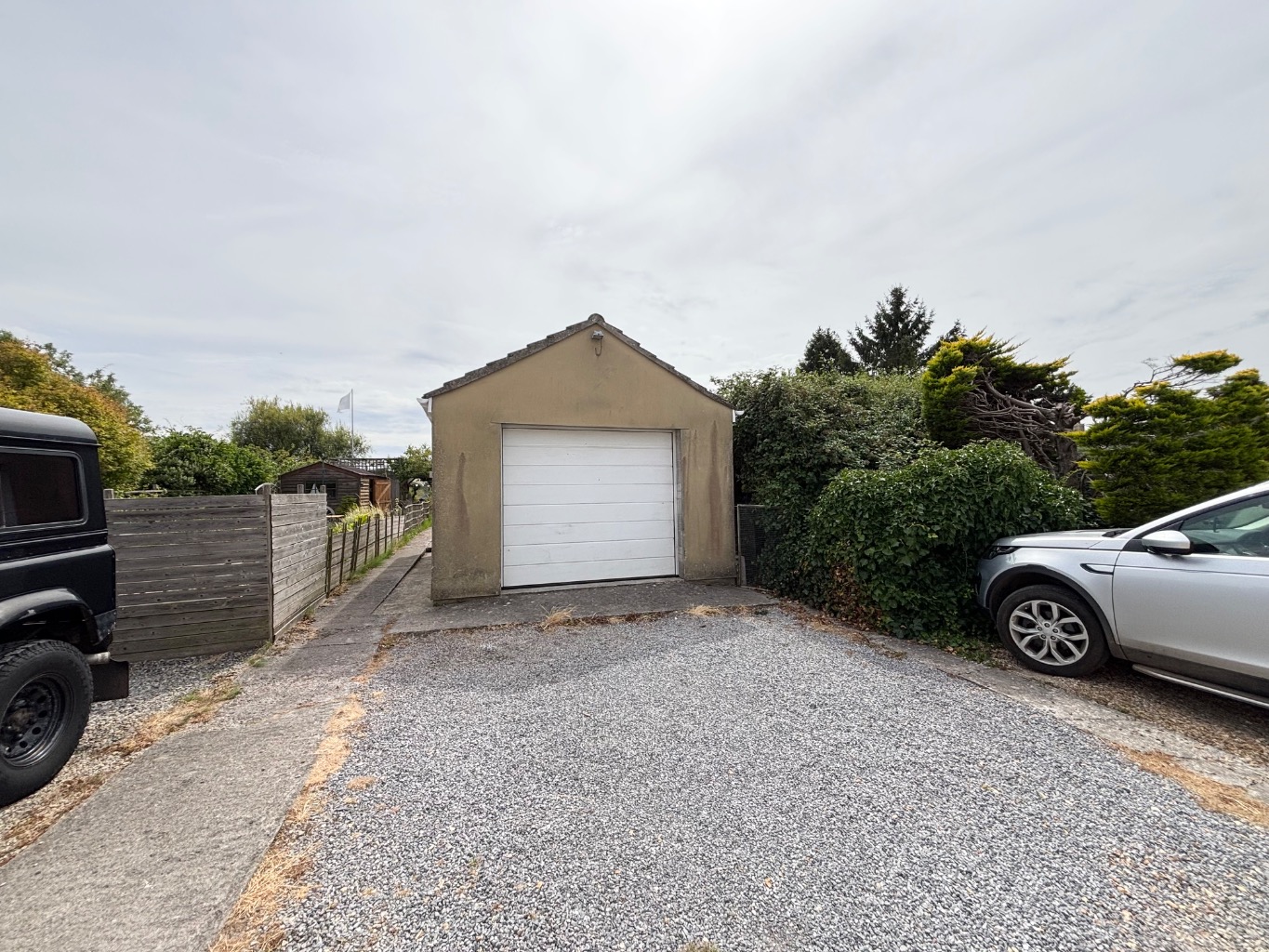 Maynard Terrace, Clutton