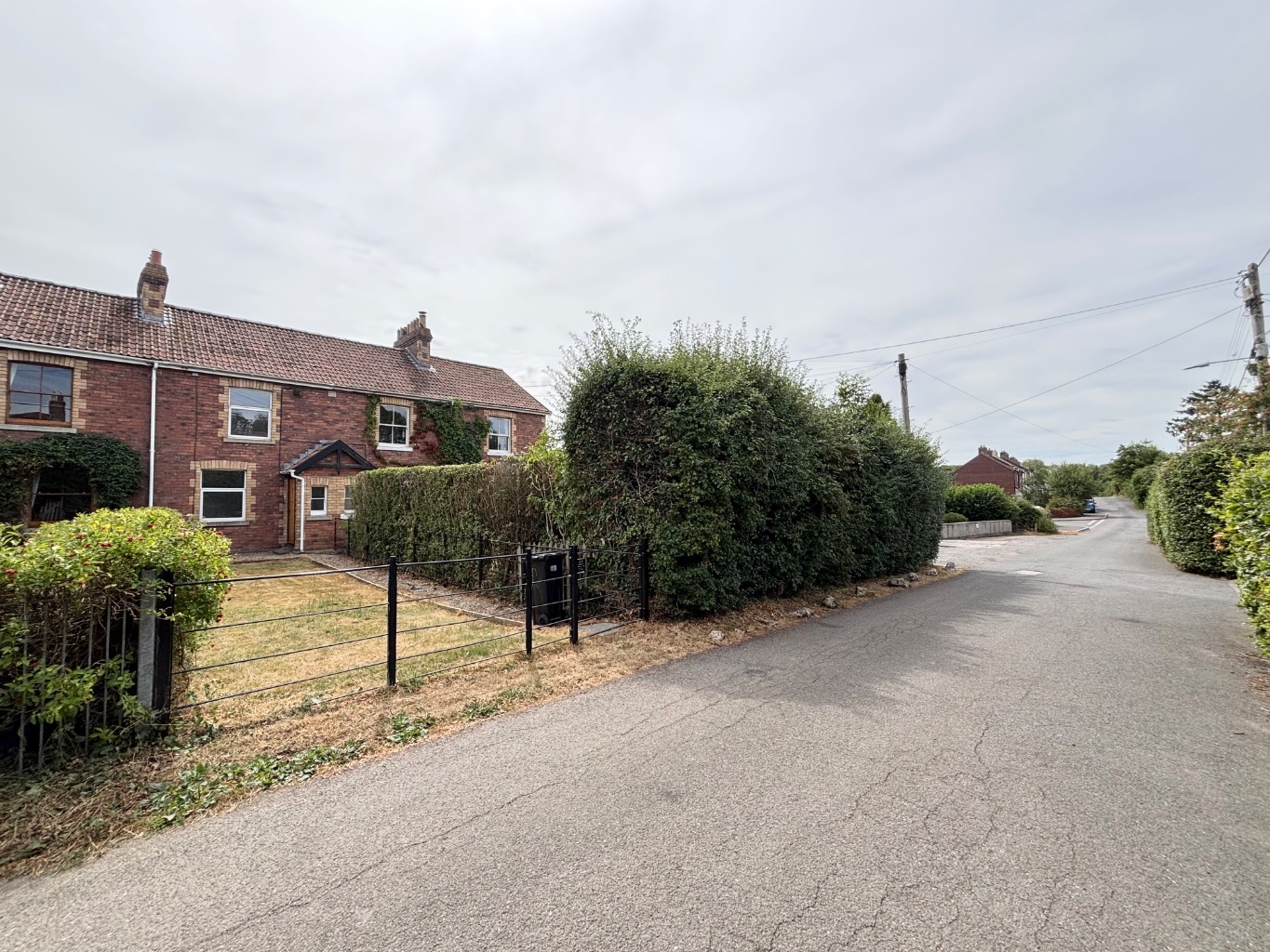 Maynard Terrace, Clutton