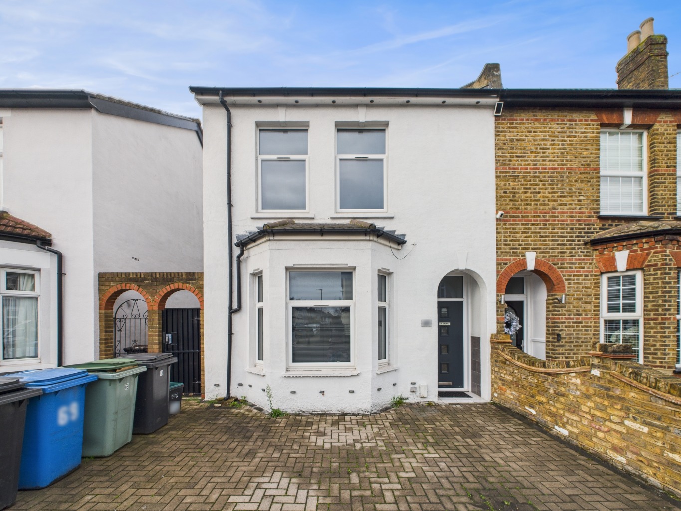 FOR SALE- Semi detached- Five en-suite bedrooms and studio HMO opportunity.
