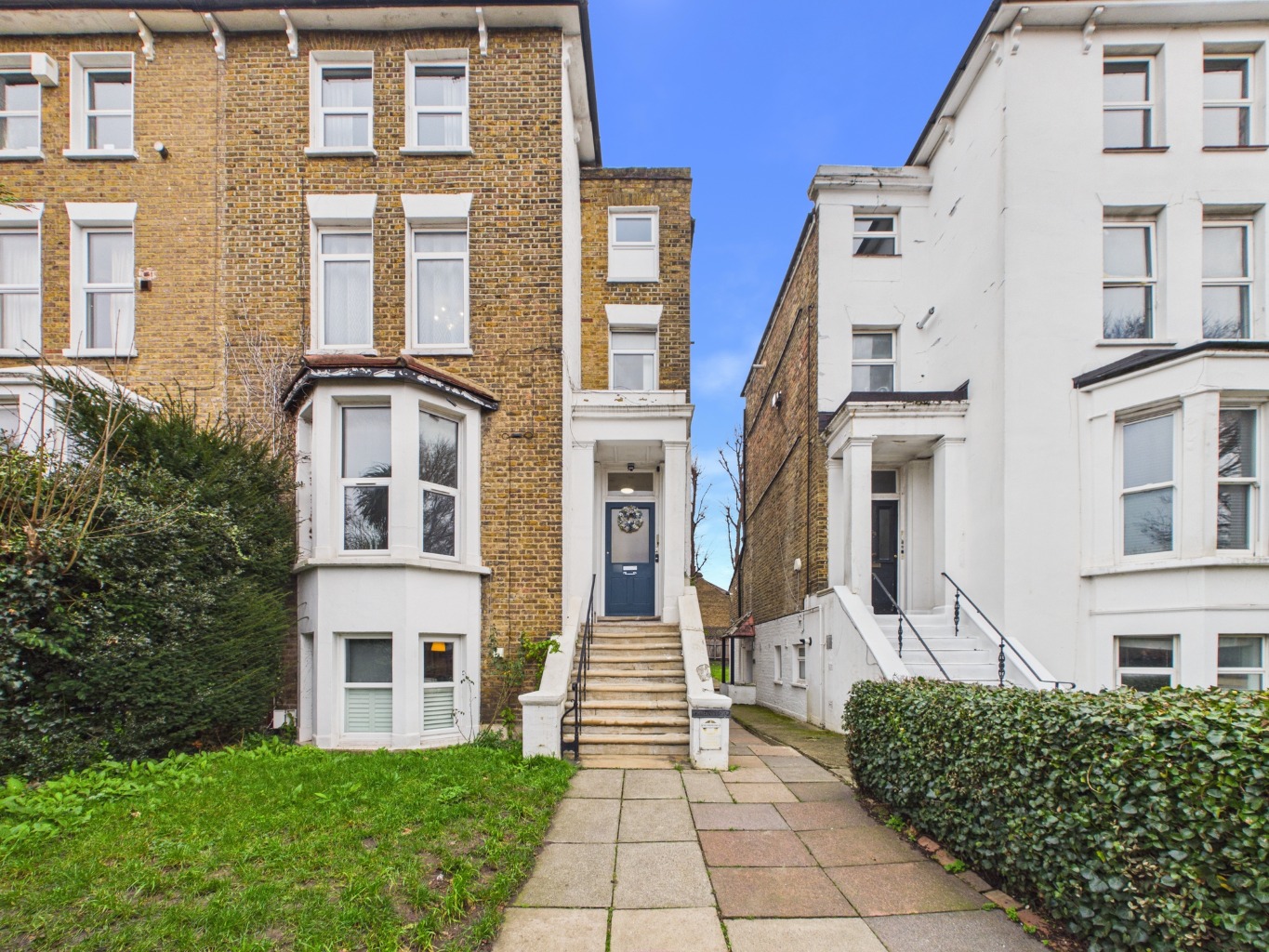 An immaculate and beautifully presented Victorian apartment offered for sale in Bromley.