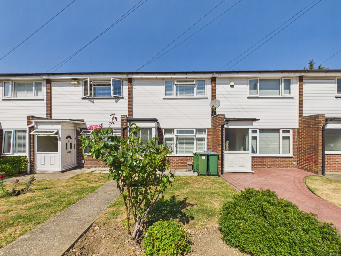 Charming 2-Bed Terraced Home in Sidcup, Fully Modernised