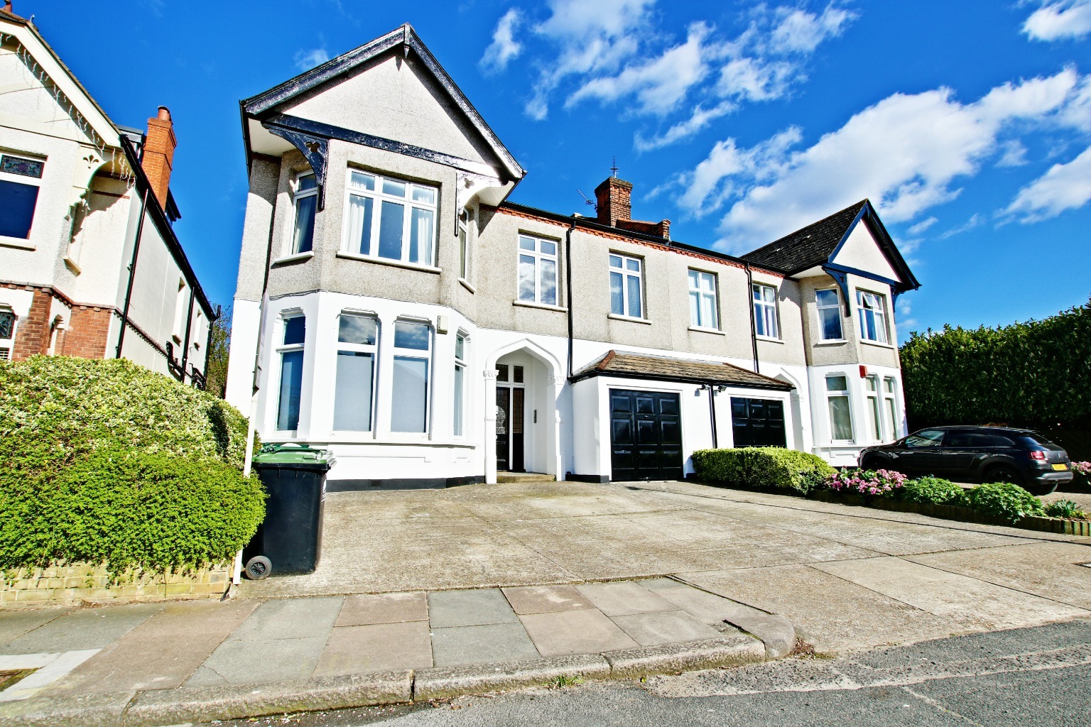 Well-Located 1 Bedroom Flat For Sale In Bromley