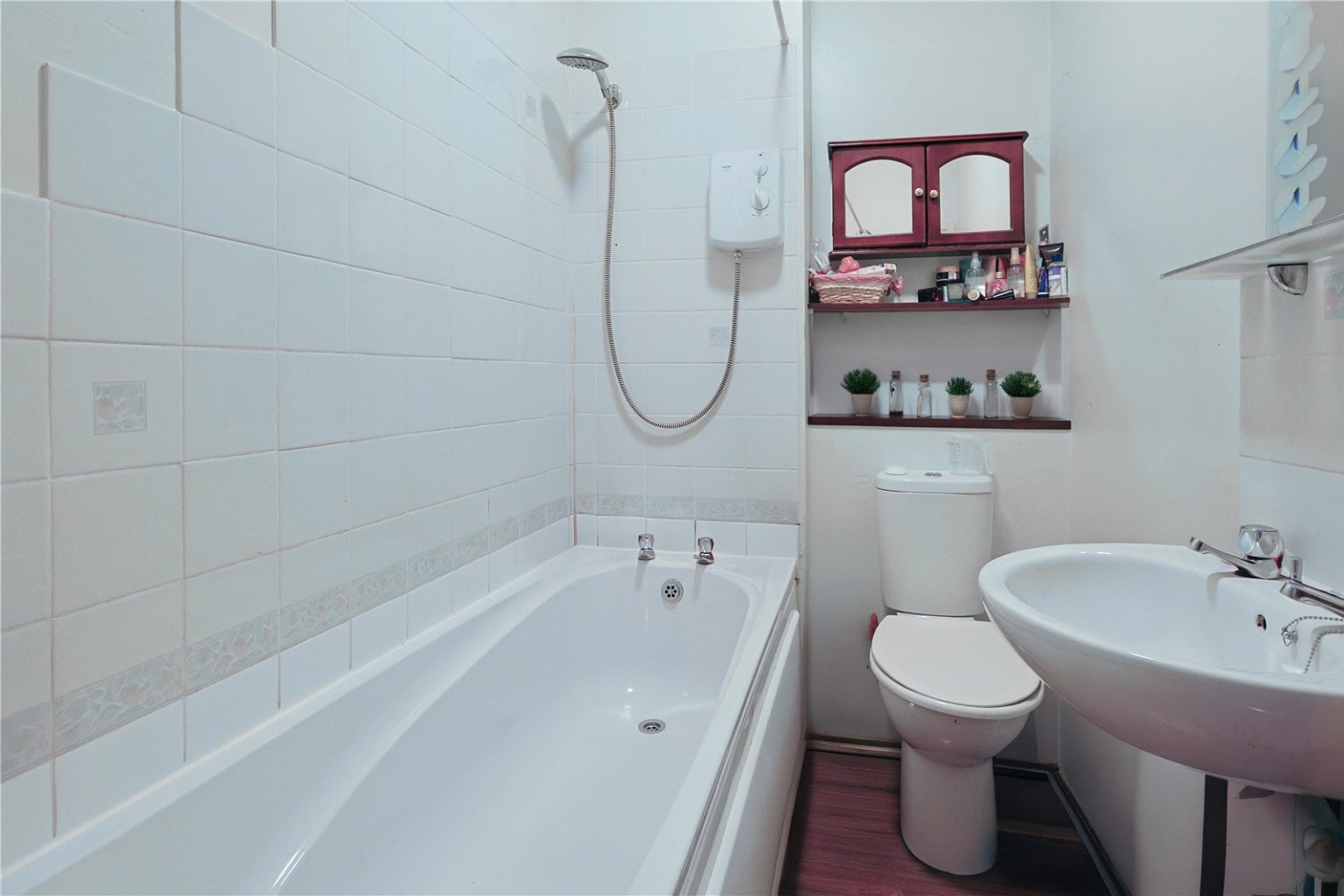 DUE TO THE INTEREST LEVELS ON THIS PROPERTY WE ARE SHOWING CASH BUYERS ONLY AS PER VENDORS REQUEST Property image 9