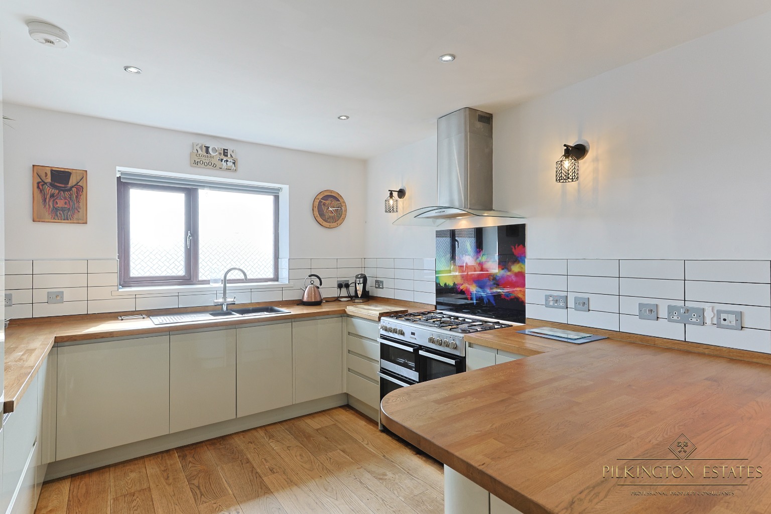 Spacious Family Home with Versatile Layout and High-Spec Finish in Prime Location Property image 5