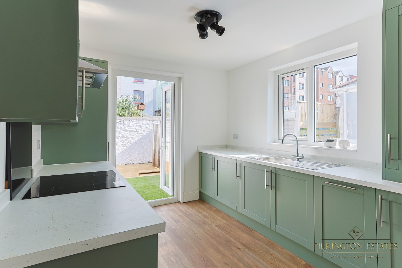 Beautifully Refurbished One-Bedroom First-Floor Flat Property image 2