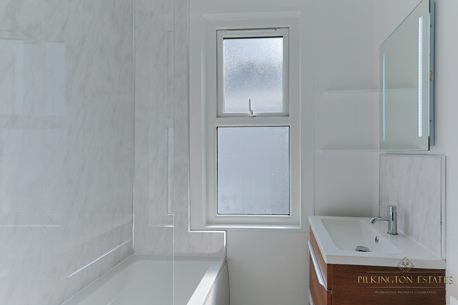Beautifully Refurbished One-Bedroom First-Floor Flat Property image 11