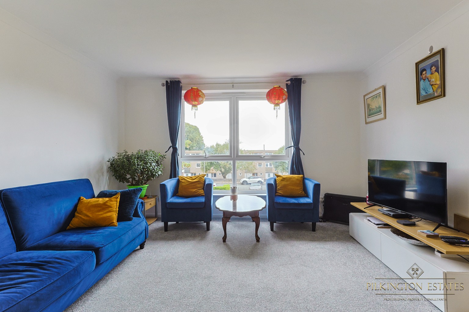 Bright and Modern One-Bedroom Apartment with Spacious Living Area Property image 2