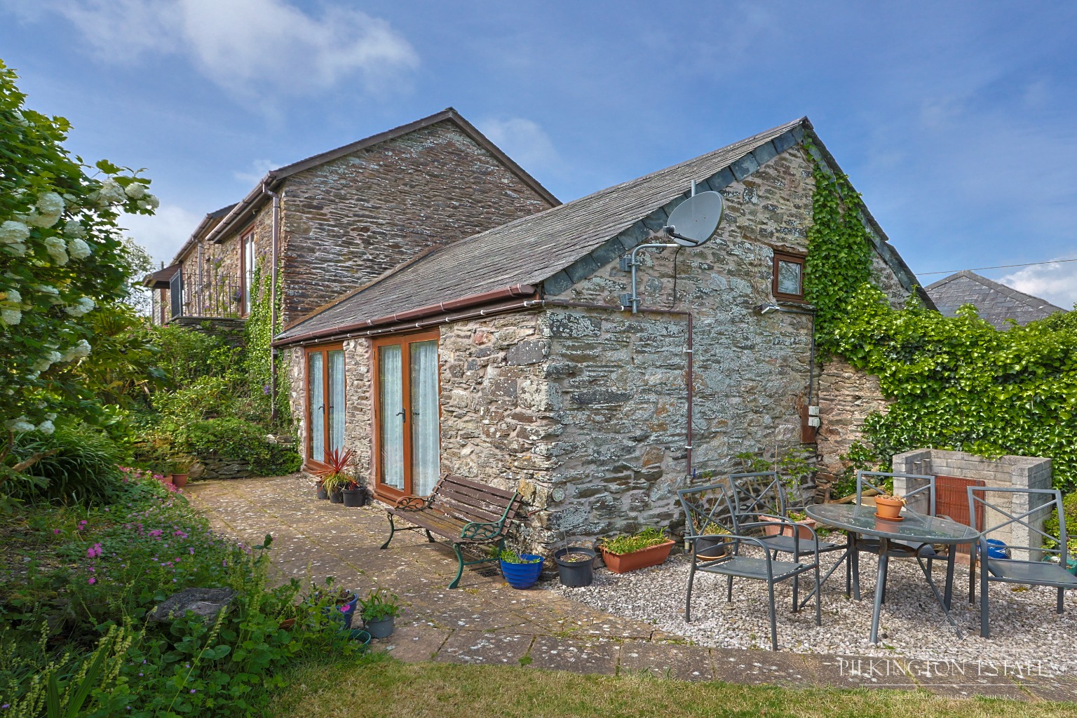 A Characterful Grade II Listed Barn Conversion Property image 15