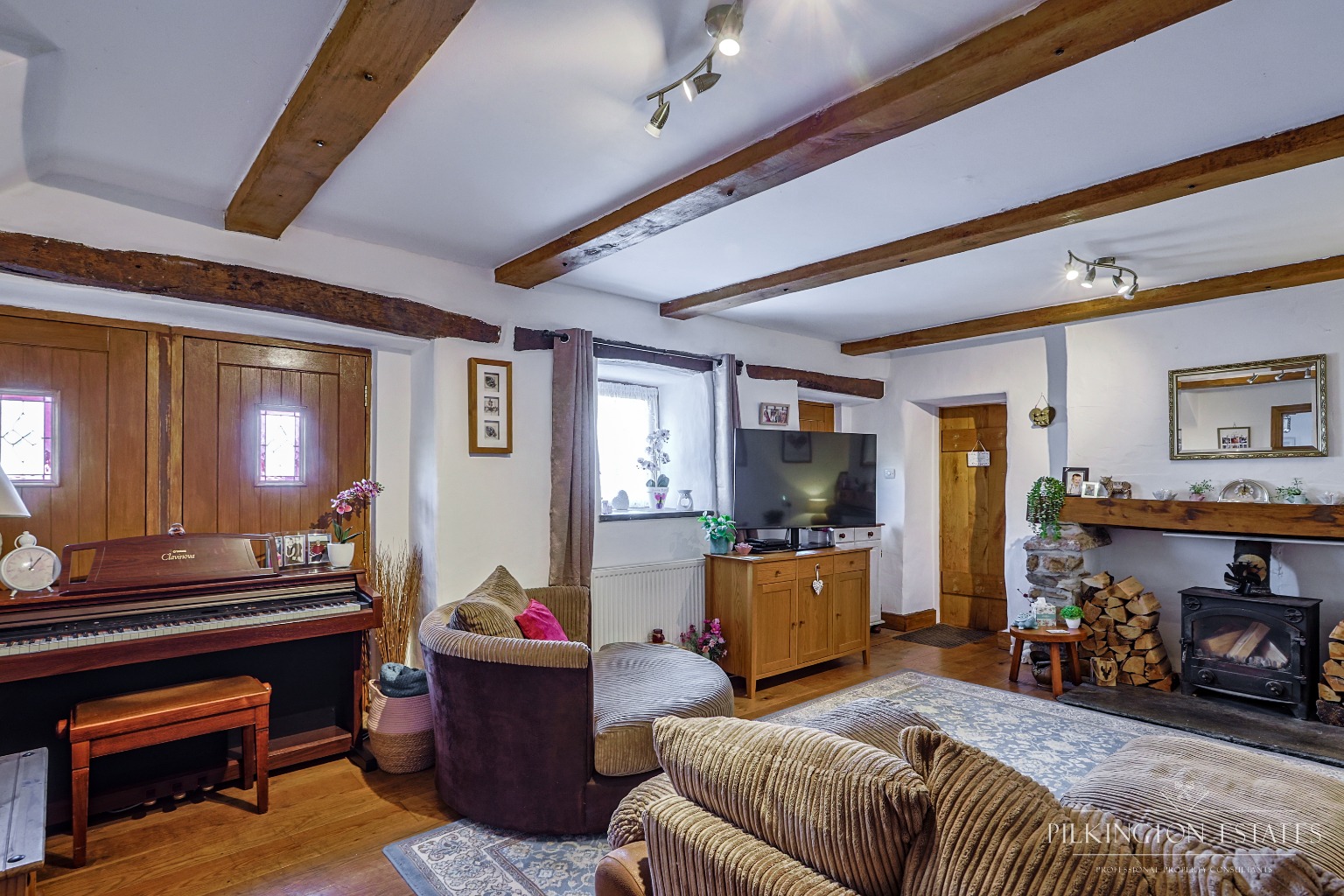 A Characterful Grade II Listed Barn Conversion Property image 5