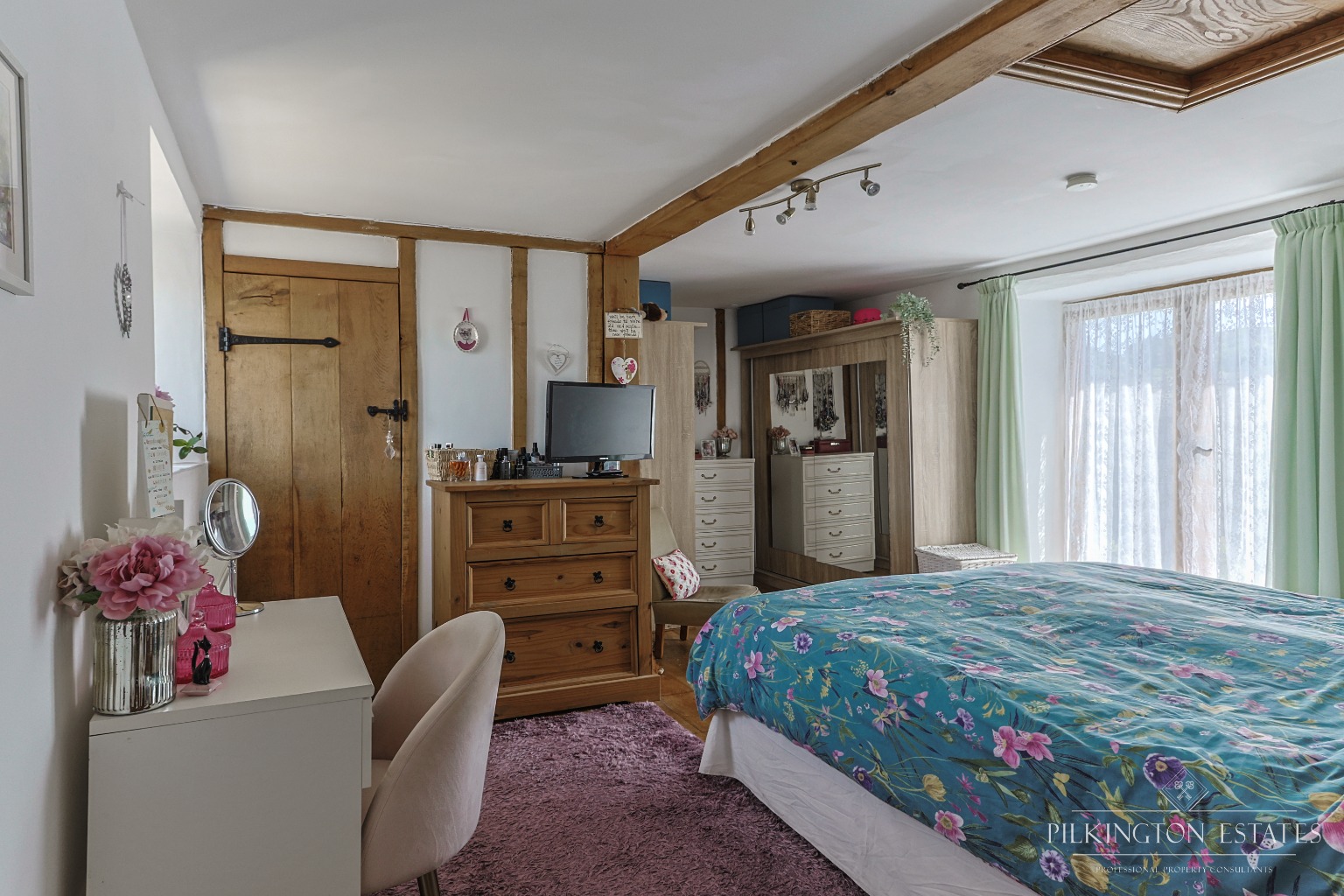 A Characterful Grade II Listed Barn Conversion Property image 11