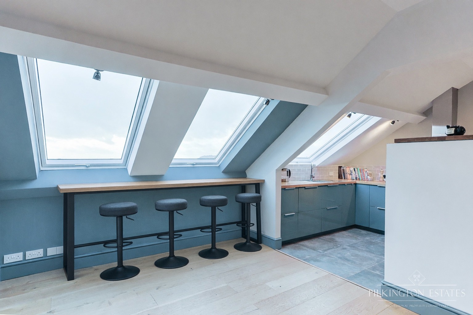 Panoramic Sea & City Views from This Beautifully Renovated Stuart Road Maisonette Property image 2