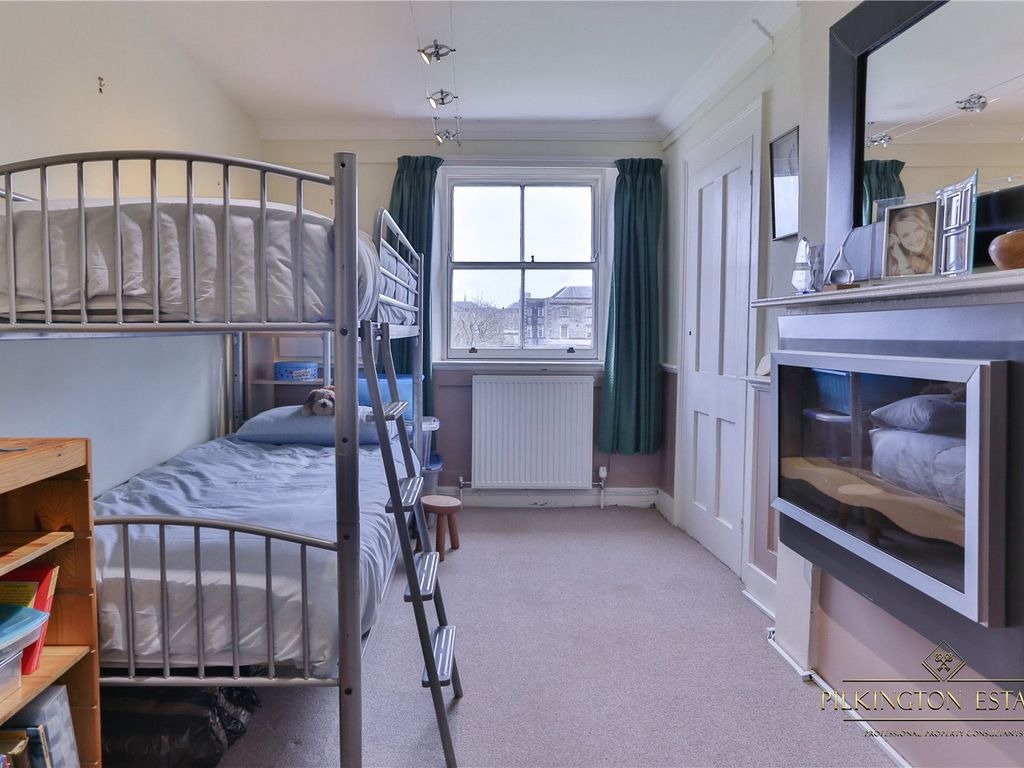 Elegant Grade II Georgian Townhouse with Gardens, Garage and Long Lease Property image 18