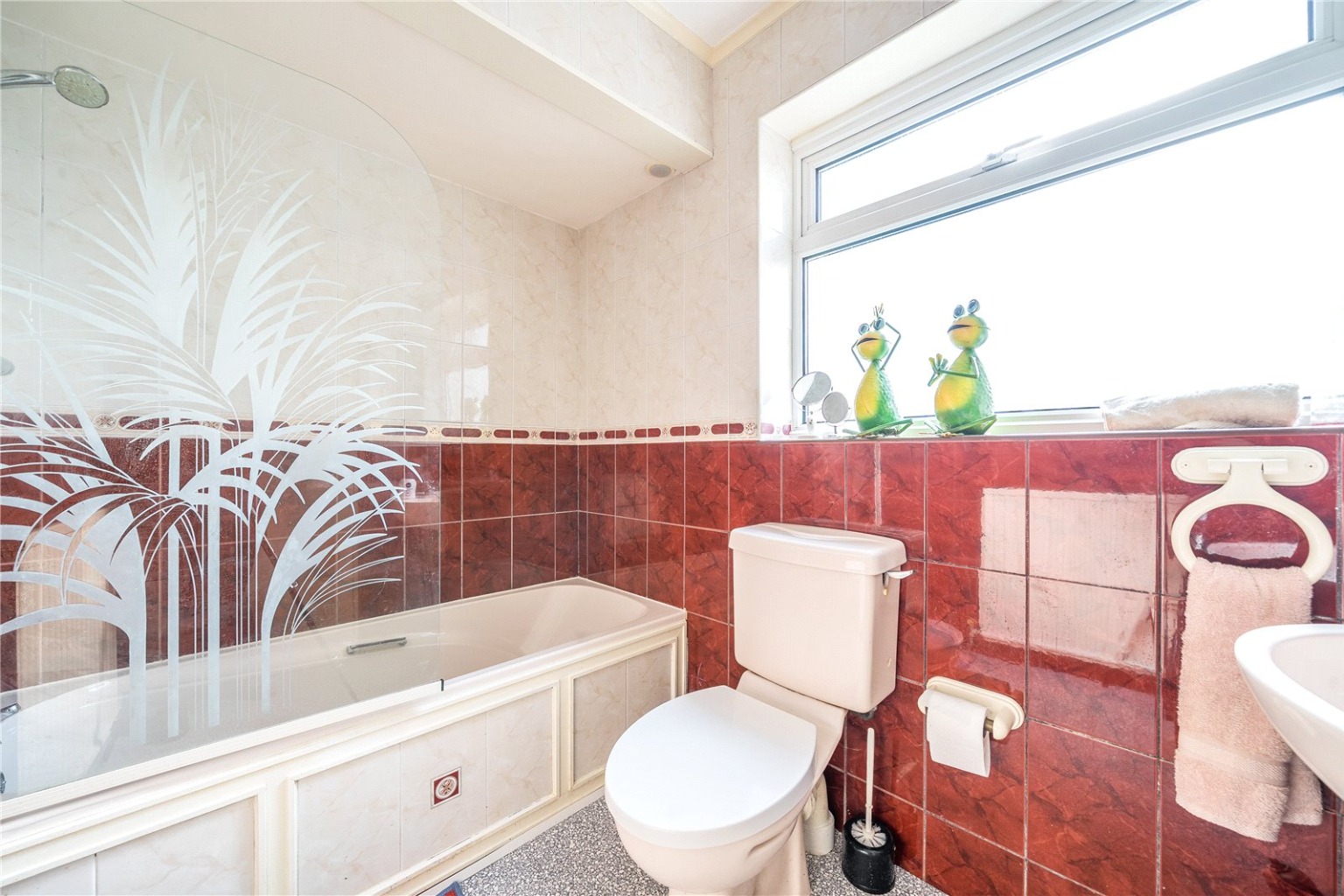 Spacious Six-Bedroom Detached Family Home with Garage, Gardens & Village Setting Property image 10