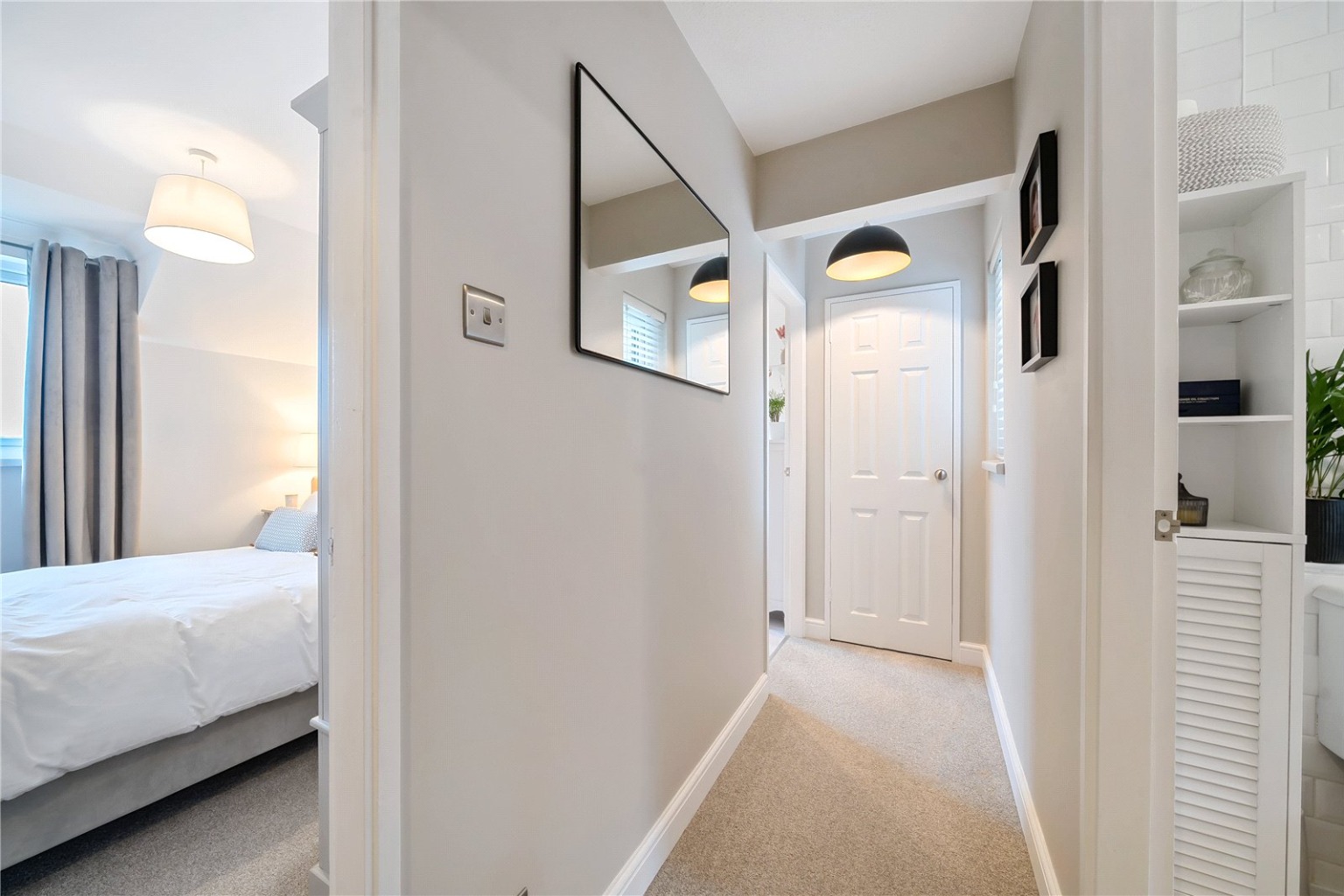Charming Three-Bedroom Maisonette with Parking in the Heart of West Looe Property image 8