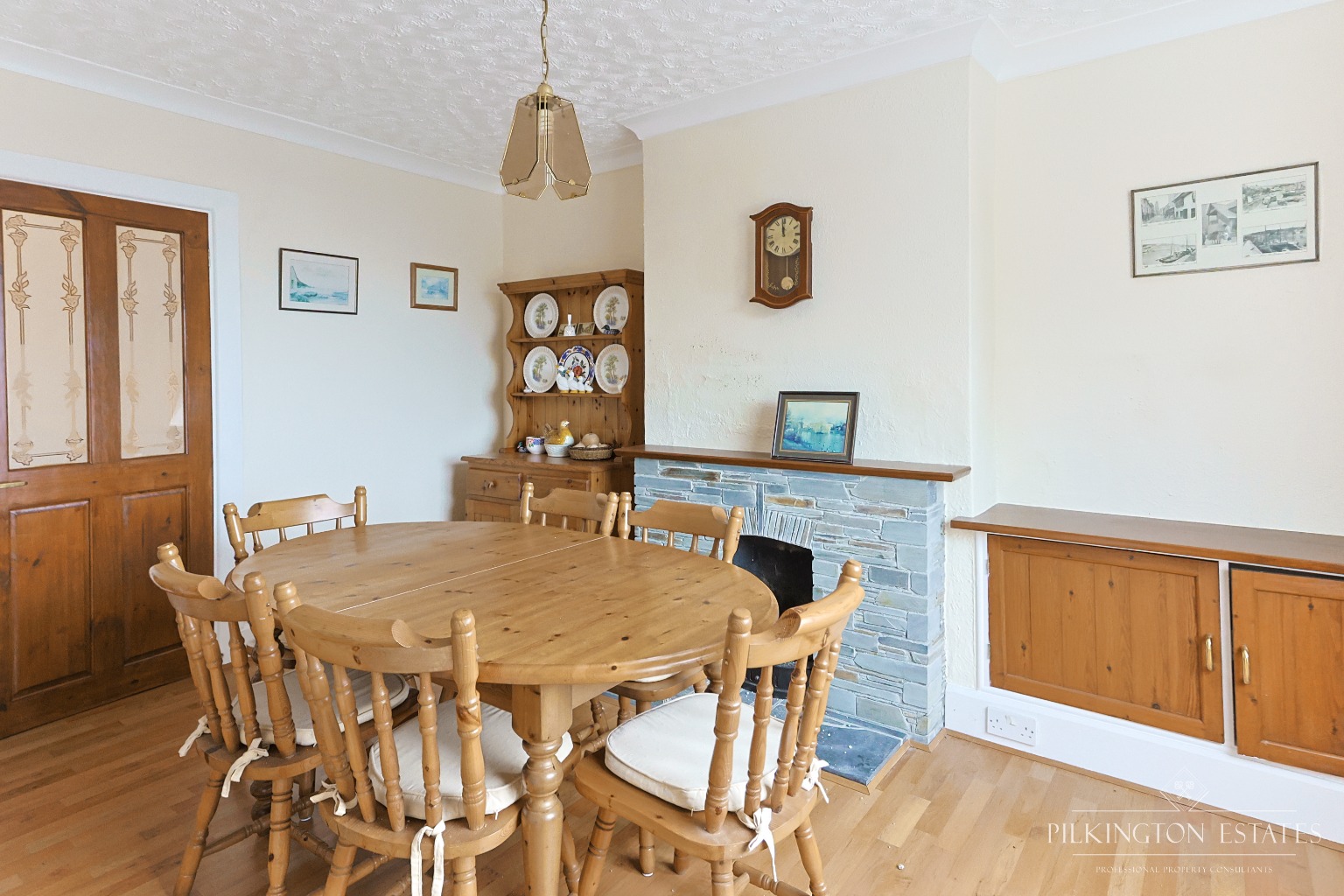 Elevated Three-Bedroom Home with Harbour, Town & Sea Views on West Looe Hill Property image 3