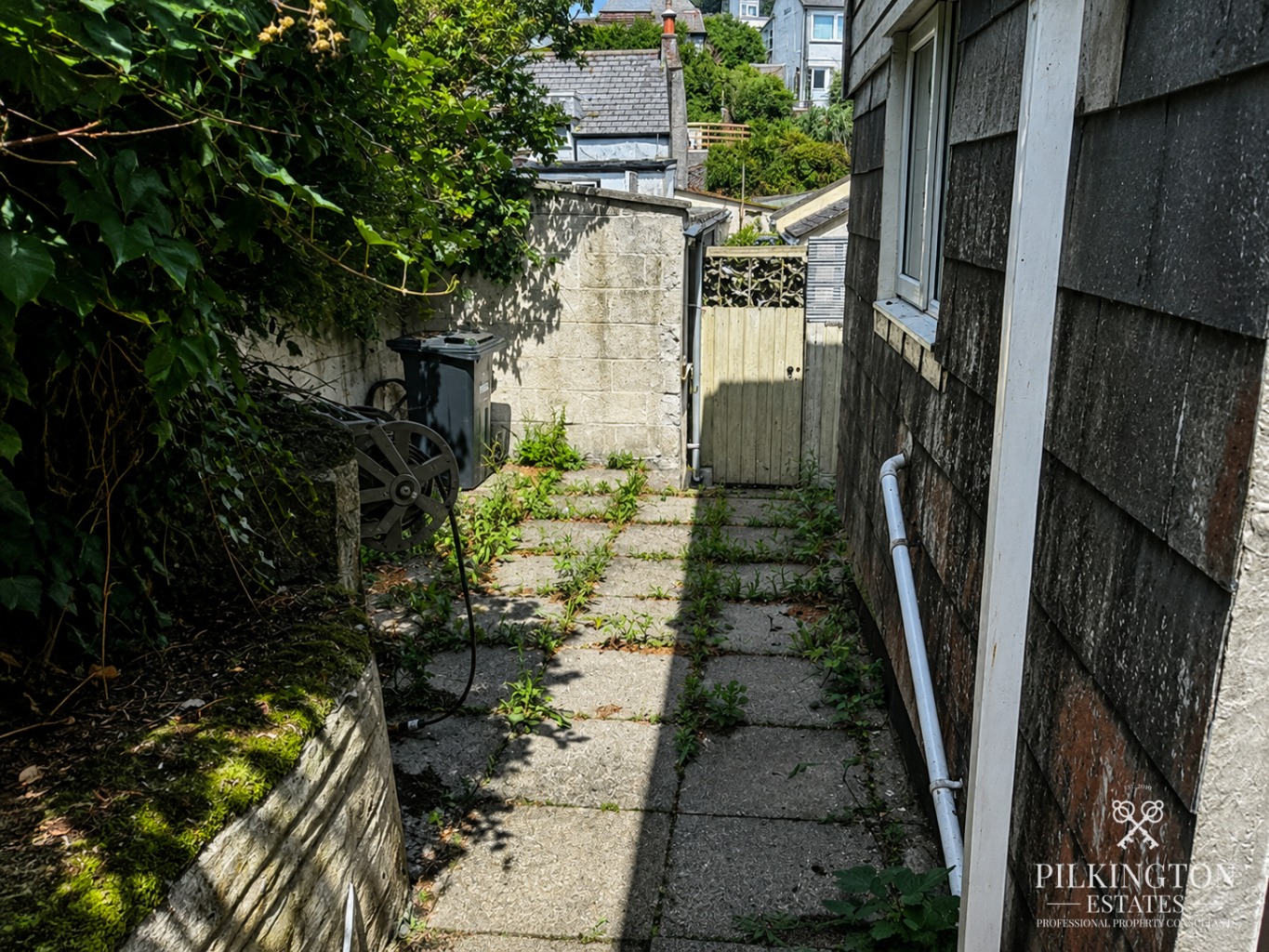 Elevated Three-Bedroom Home with Harbour, Town & Sea Views on West Looe Hill Property image 13