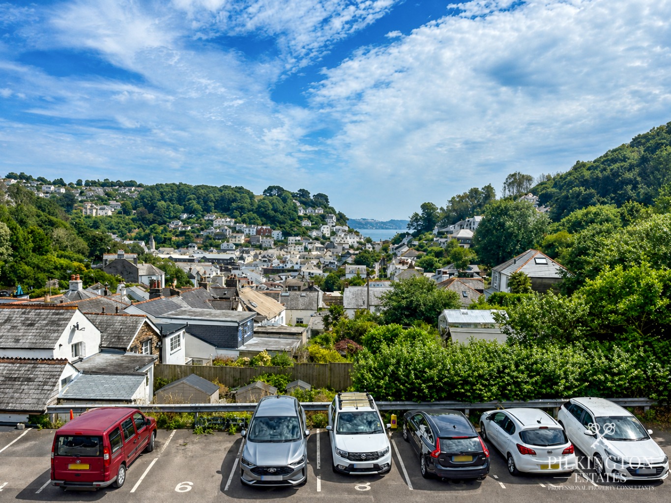 Elevated Three-Bedroom Home with Harbour, Town & Sea Views on West Looe Hill Property image 11