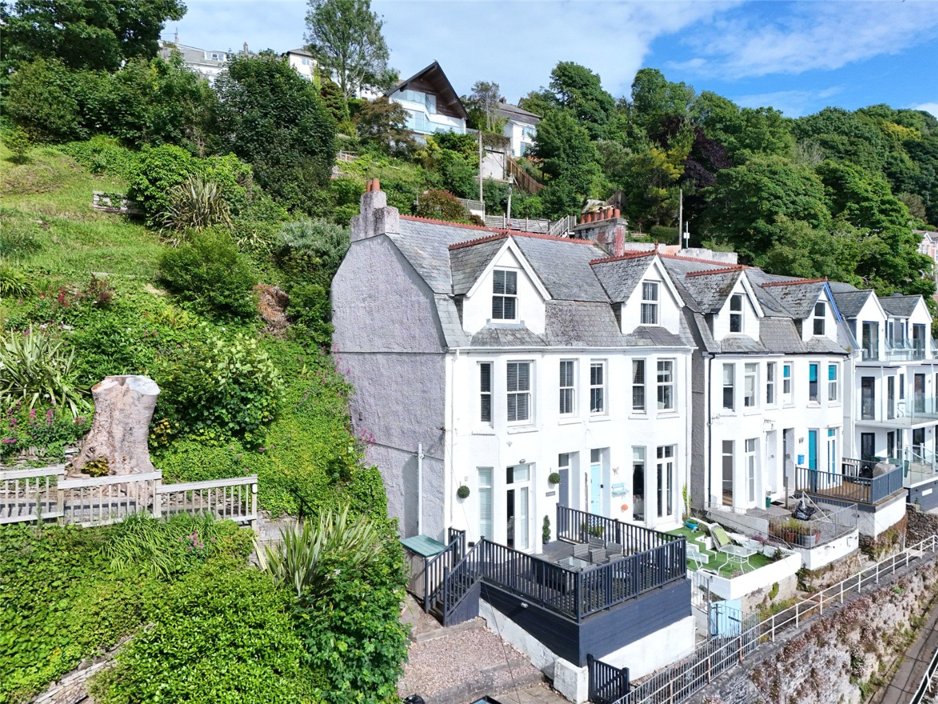 Four bedroom Semi Detached House with River views