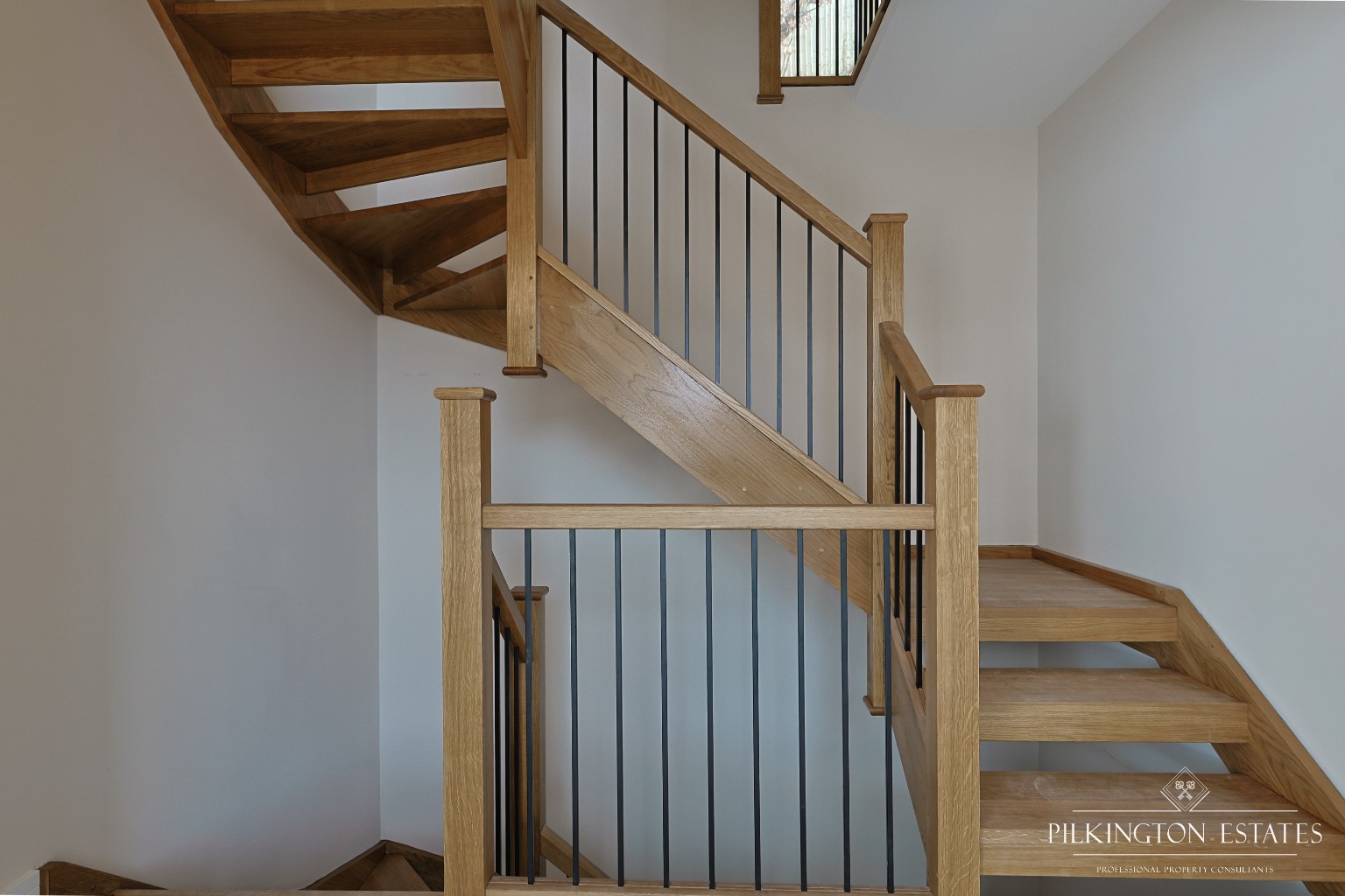 Luxury Riverside New Home Property image 12