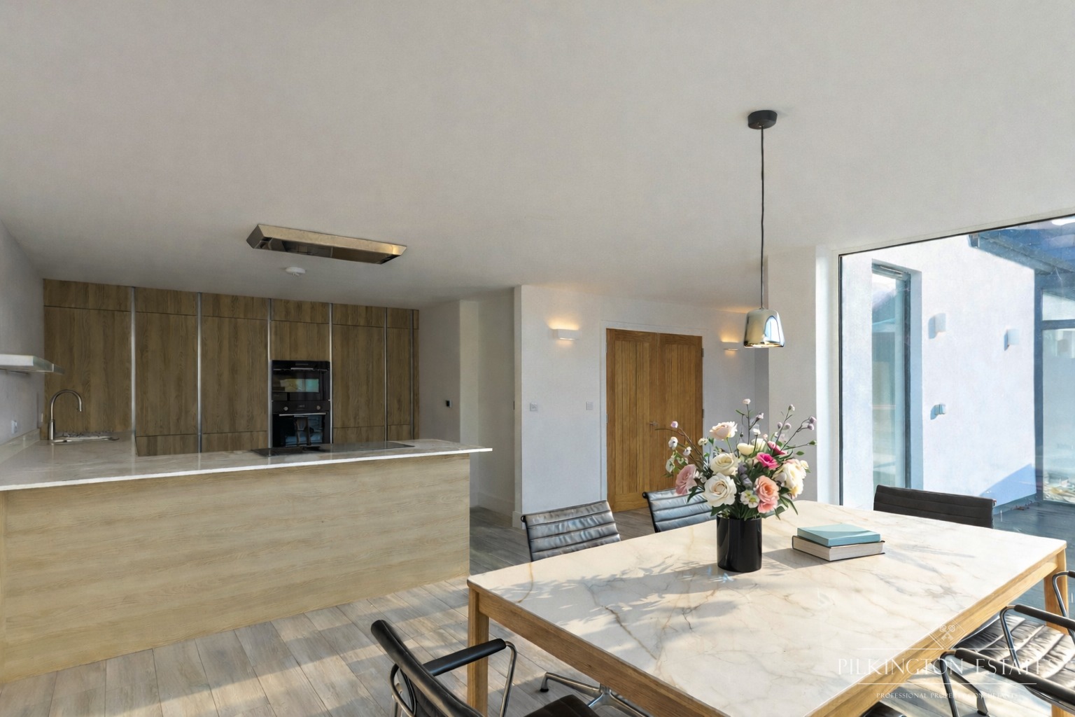 Luxury Riverside New Home Property image 6