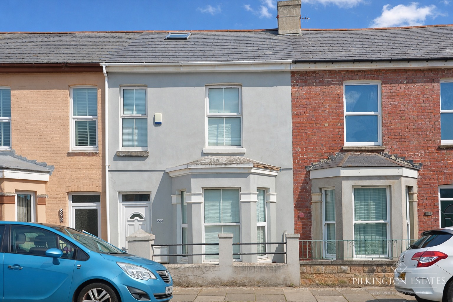 Charming Three-Bedroom Terrace with Versatile Living Space, Courtyard Garden & Garage