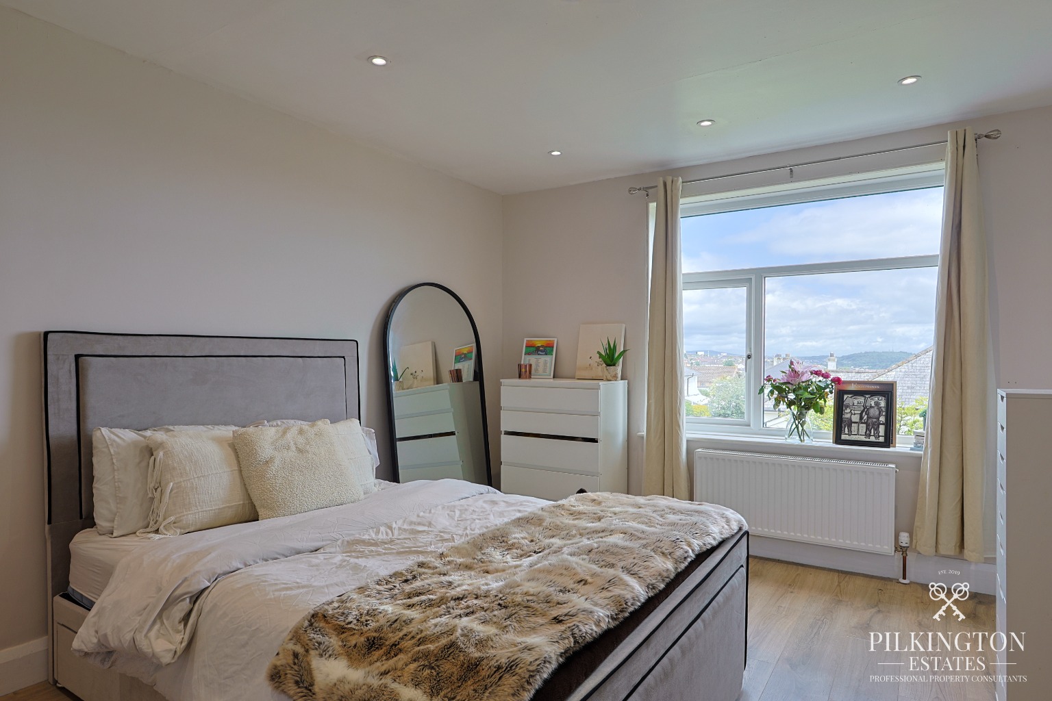 Stunning Fully Renovated Four Bedroom Family Home with Superb Open Plan Living in Mannamead Property image 9