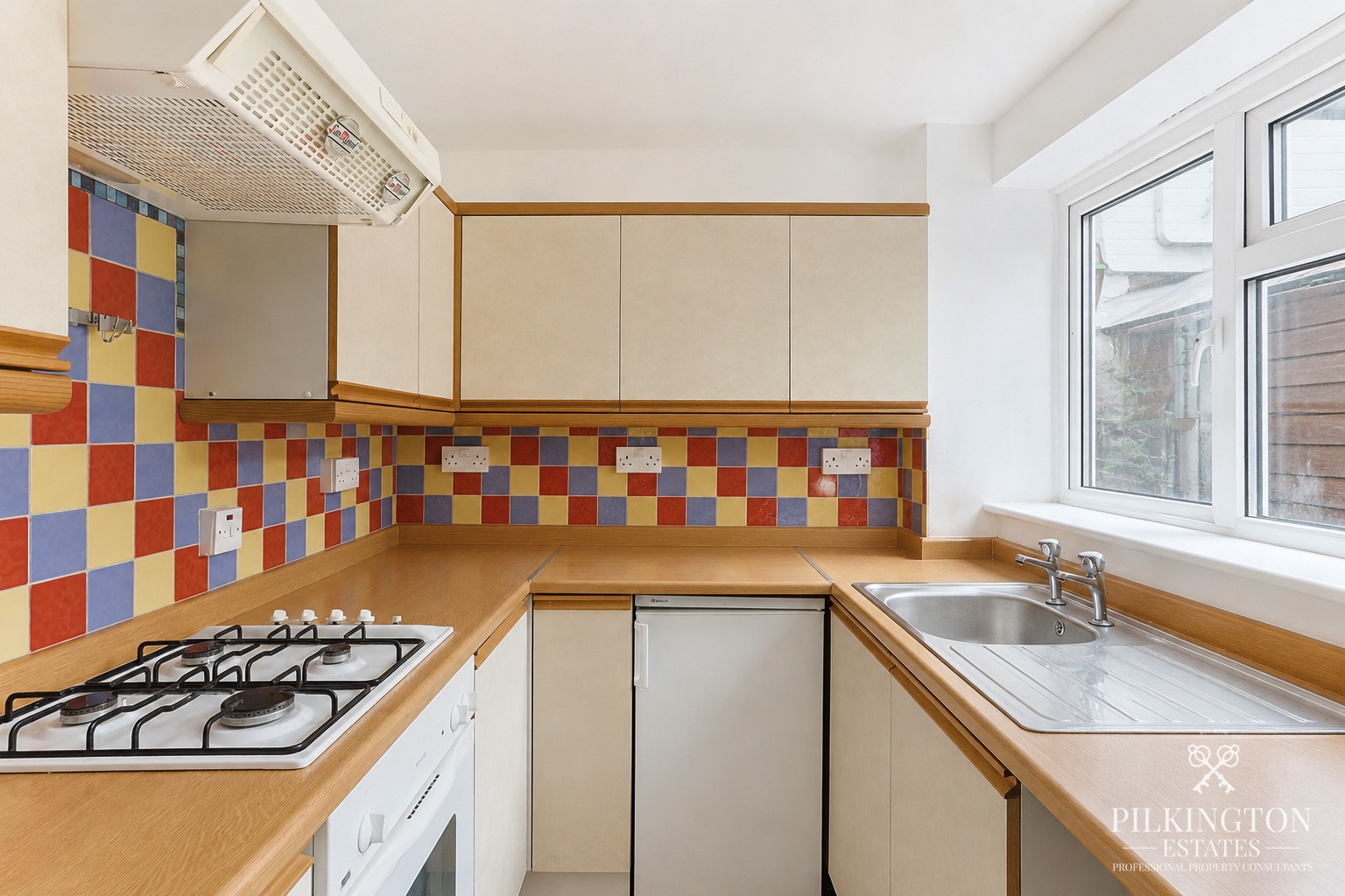 Three Bedroom Central Plymouth Terrace with Roof Garden and Views Across Plymouth Sound Property image 4