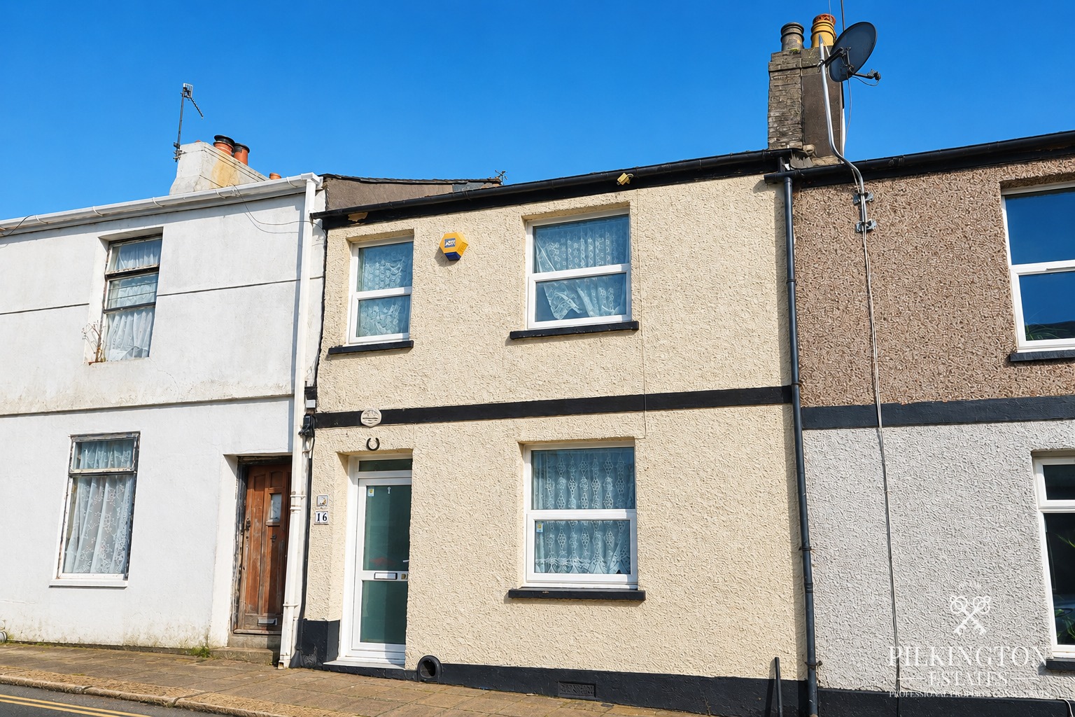 Three Bedroom Central Plymouth Terrace with Roof Garden and Views Across Plymouth Sound Property image 1