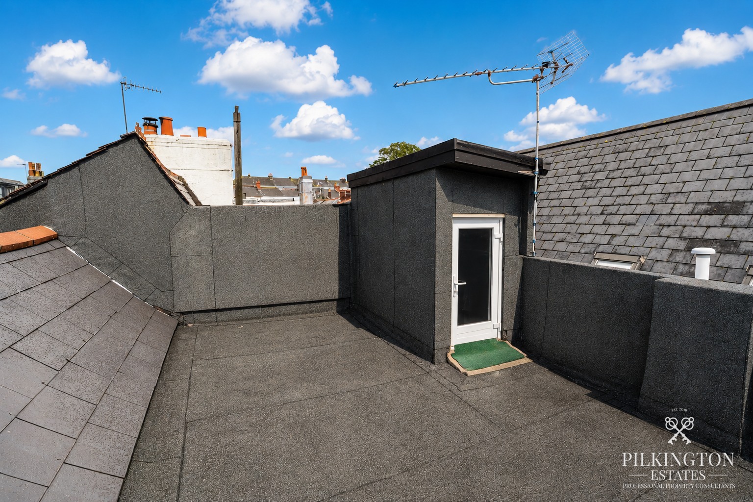Three Bedroom Central Plymouth Terrace with Roof Garden and Views Across Plymouth Sound Property image 12