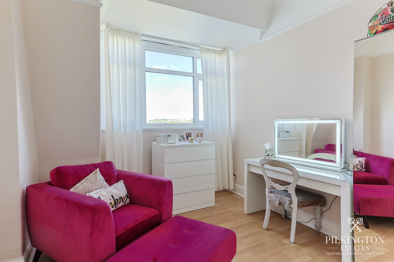 Immaculate Share of Freehold Apartment with Residents' Parking Property image 10