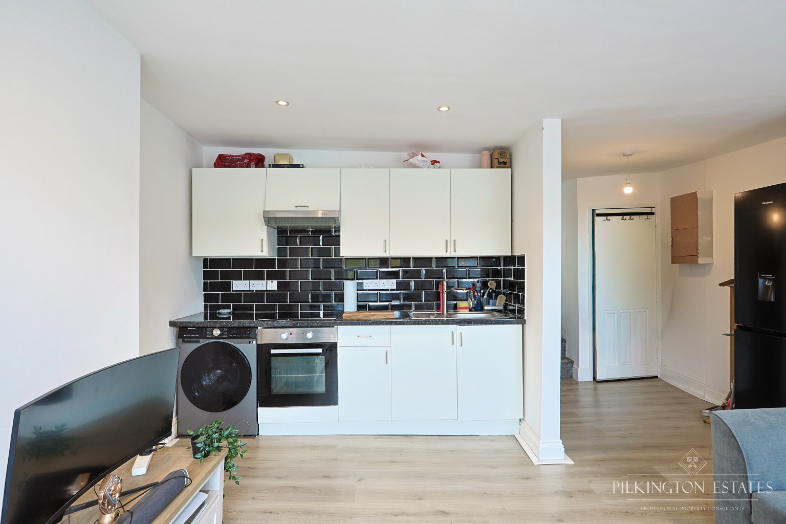 Prime Barbican Freehold with 3 Apartments & Roof Terrace – Excellent Investment Opportunity Property image 3