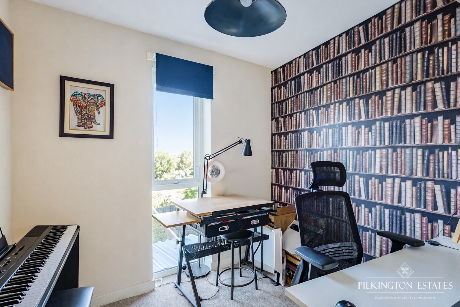 Modern Four Bedroom Mid-Terrace Townhouse with Garage and Garden Property image 12